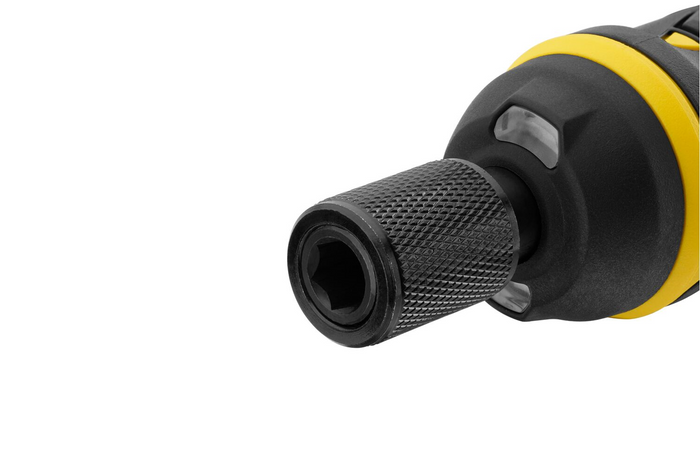 Акумулаторен винтоверт STANLEY 4V със зарядно устройство и битове